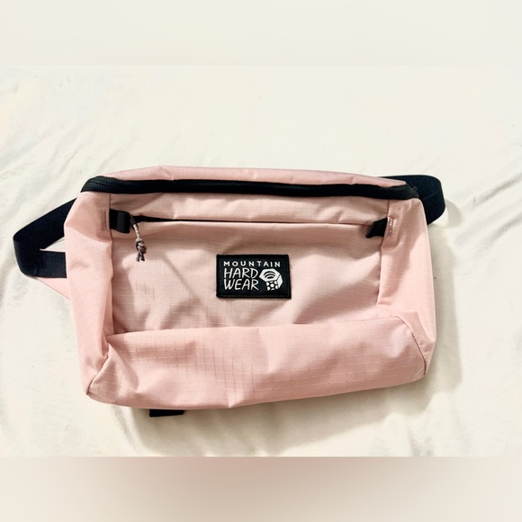 Mountain Hardwear Road Side Waist Pack, Pale Rose - Picture 2 of 4